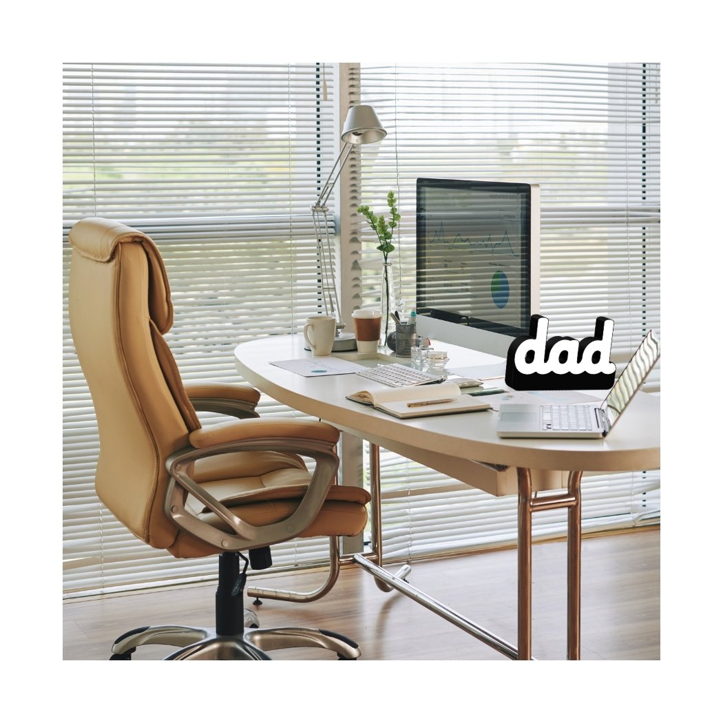 Modern LED "Dad & Mom" Sign Set - Durable Acrylic Wall Décor with Energy-Efficient Ambient Lighting, Perfect for Bedroom, Living Room, Kitchen, or Entryway